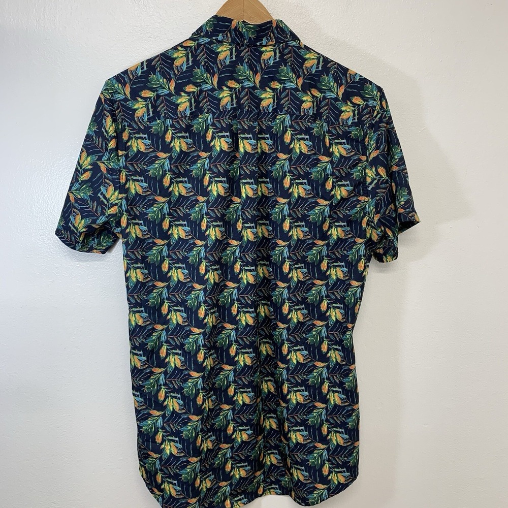 Heritage Resort Tropical Short Sleeve Camp Shirt Medium Button‎ Up Travel Beach - Picture 4 of 10